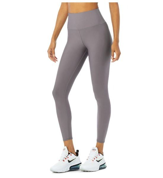 Kendall Jenner Alo Lavish bra, 7/8 high-waist leggings Set, Women's  Fashion, Activewear on Carousell