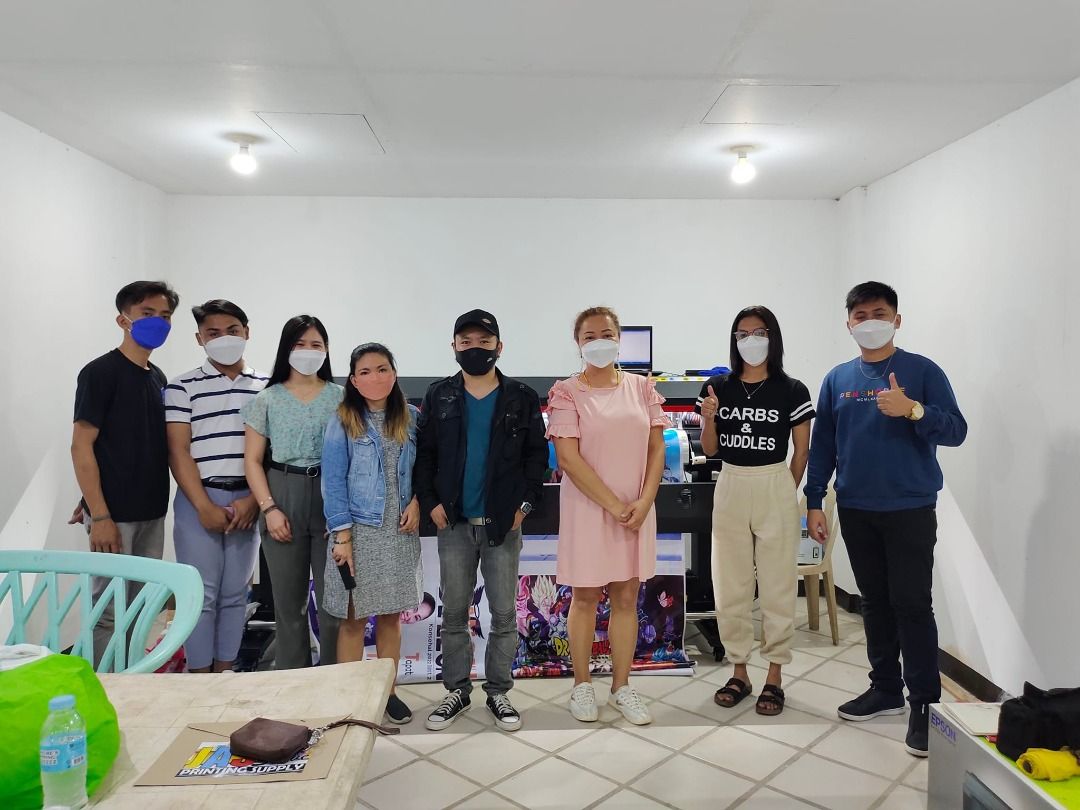 large-format-printer-machine-computers-tech-printers-scanners