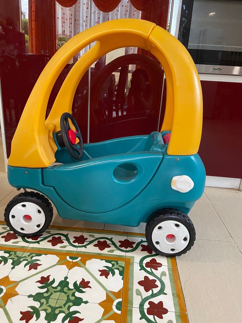 Little Tikes Car, Hobbies & Toys, Toys & Games on Carousell
