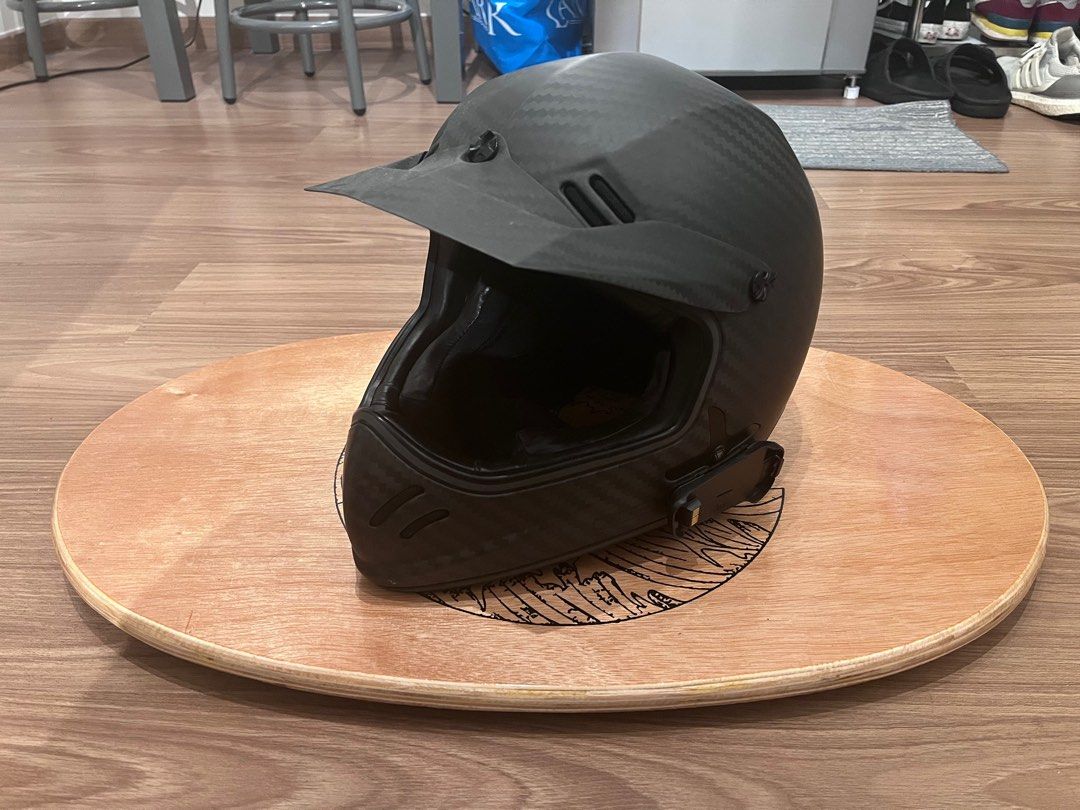 LS2 MX471 Carbon with Cardo Cradle REDUCED PRICE Motorbikes
