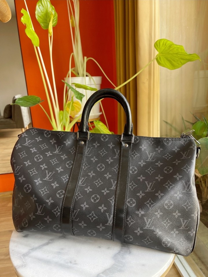SOLD❌VGC- Keepall 45 Monogram Eclipse 2019. Dustbag, strap, tag