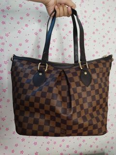 BrandBeSure - Louis Vuitton Monogram Turenne PM (2015) Price : 38,800 THB.  Retail Price 52,500 THB. (1,500 USD.) Year : 2015 Condition : Used In Good  Condition Come With : Strap,Dustbag Size 