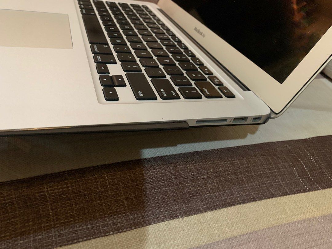 macbook air 13 early 2017