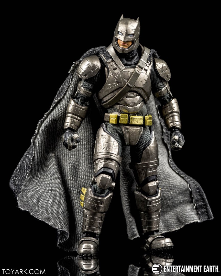 Batman store armored mafex