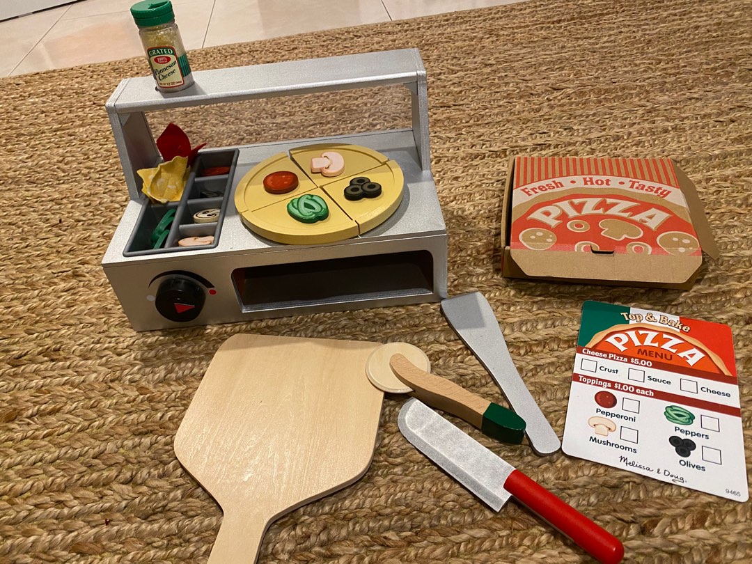 Melissa & Doug Top & Bake Wooden Pizza Counter Play Set (41 Pcs) -  FSC-Certified Materials 
