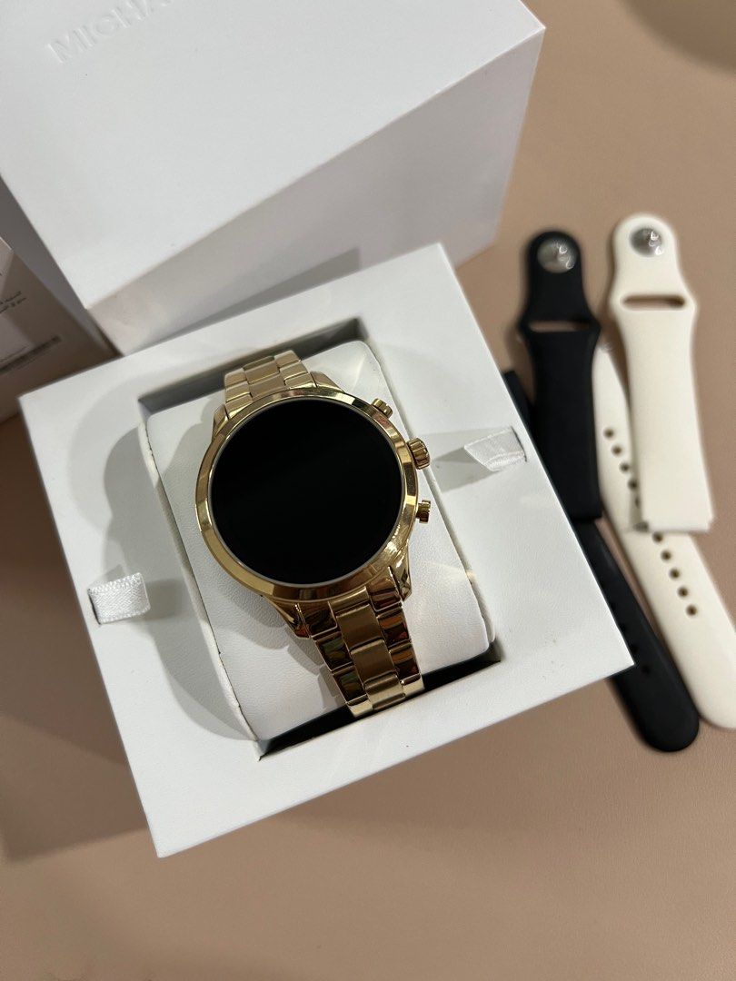 Runway michael kors smartwatch deals