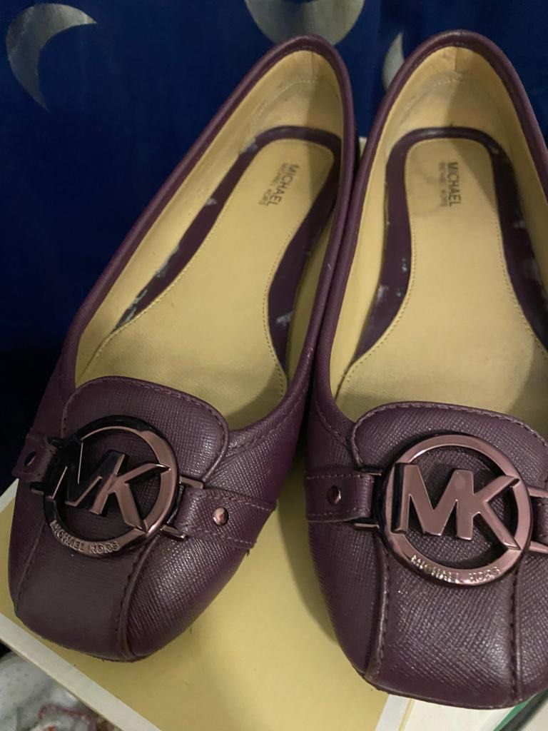 Michael Kors Comfort Flats With Signature Tied Tassel Cubes Color Ivory US  10M  eBay
