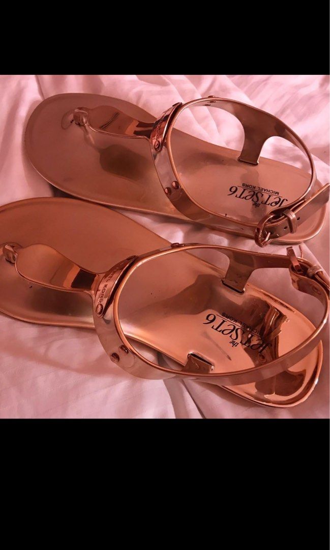 Michael Kors metallic jelly sandals (rose gold), Women's Fashion, Footwear,  Sandals on Carousell
