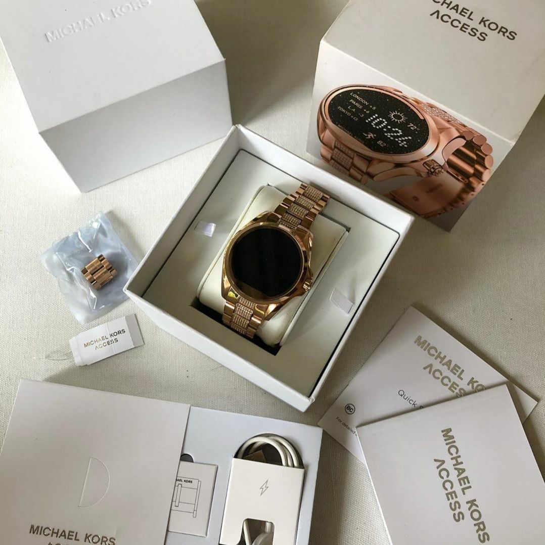 Michael Kors Smart Watch, Luxury, Watches on Carousell