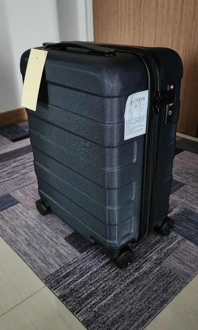 Muji Hard Carry Suitcase / 20L, Hobbies & Toys, Travel, Luggage on