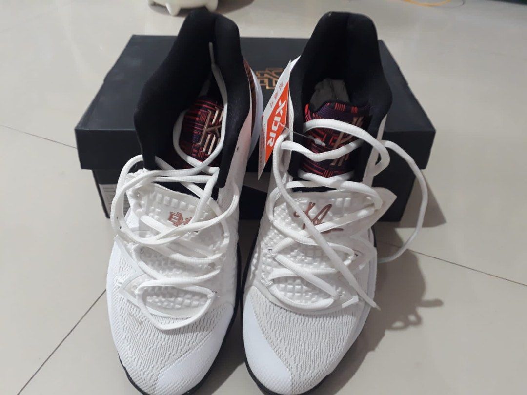 Kyrie 5 bhm ep top