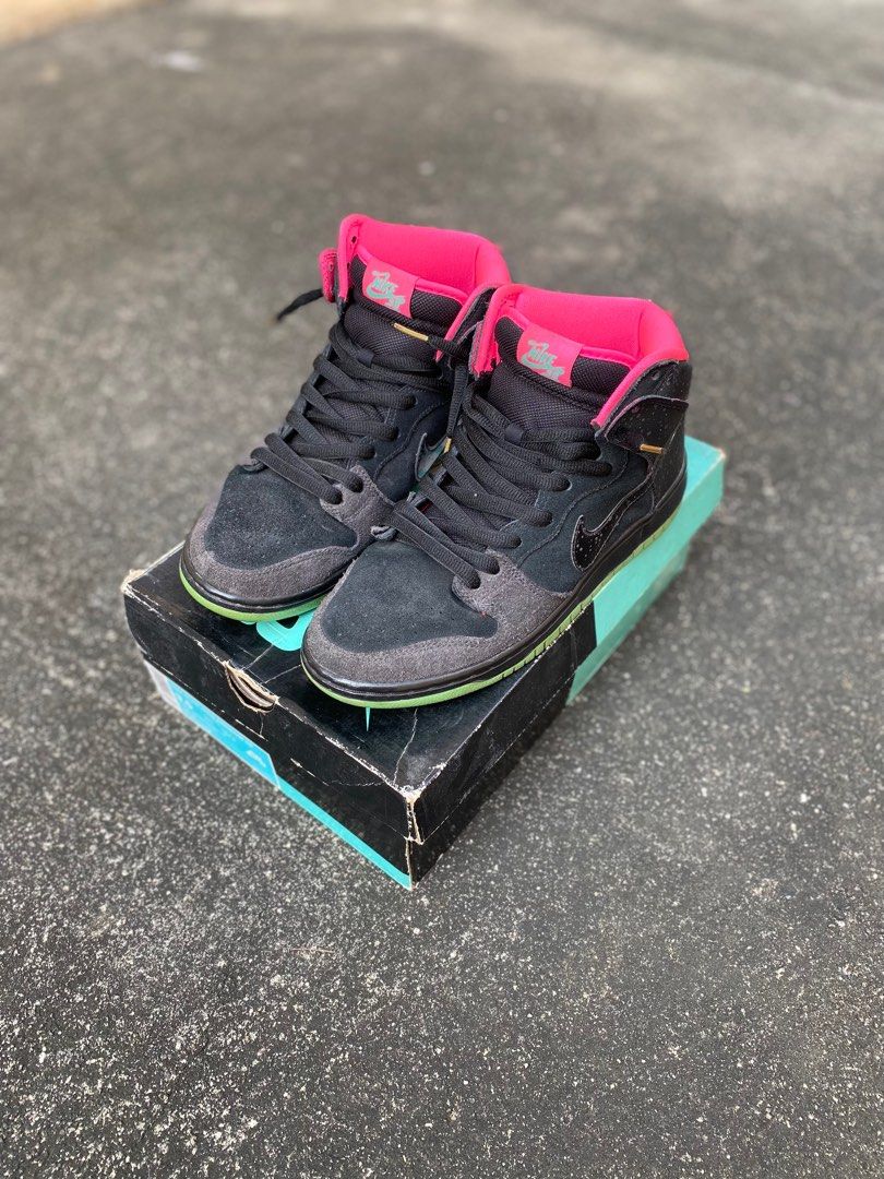 northern lights nike sb