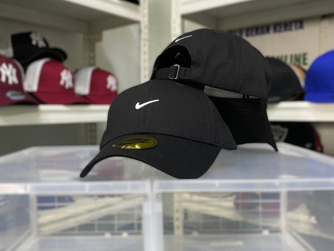 Nike hat small logo outlet