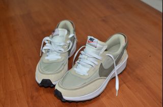 (Category: ) located in . Submitted by apparel.and.stuff (Listing ID 1207784945, Image 1). Description: .