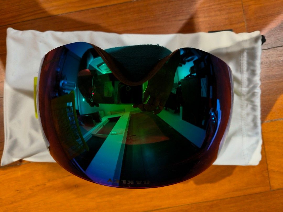 Oakley Flight Deck Ski Snowboard Goggles Asian Fit size Sports