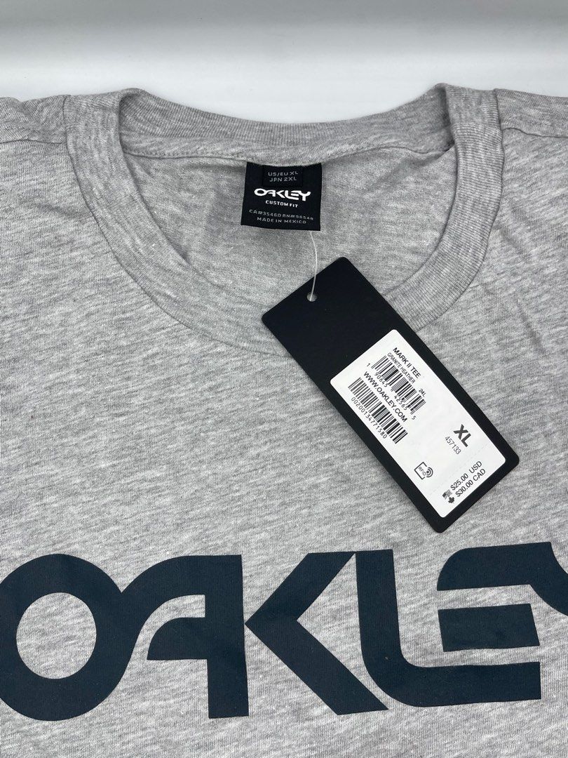 Oakley shirt for men (XL only), Men's Fashion, Tops & Sets, Tshirts & Polo  Shirts on Carousell