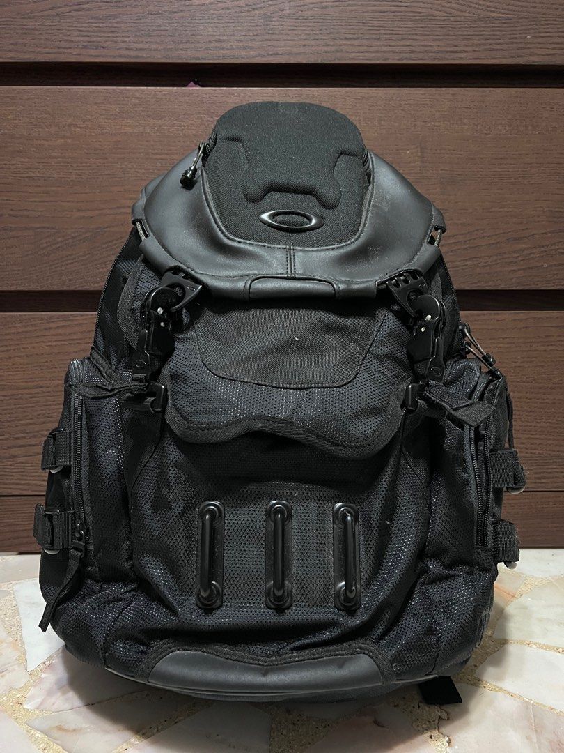Oakley stealth on sale backpack