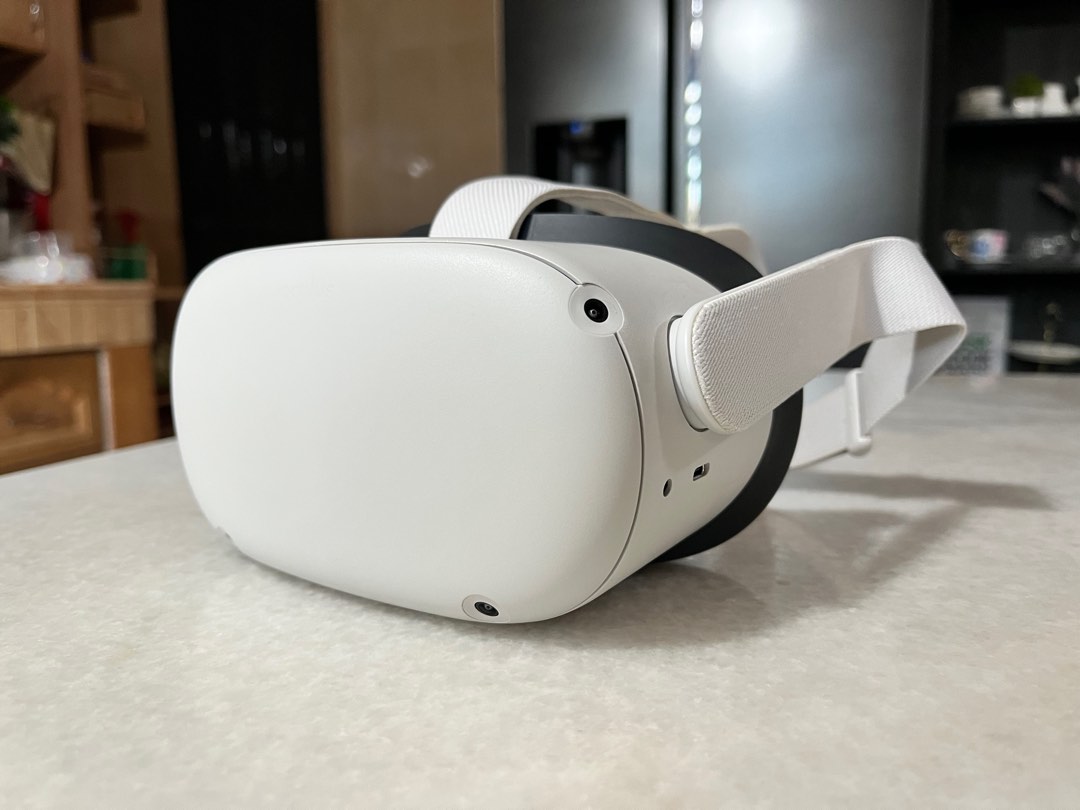 Oculus Quest 2 64GB, Video Gaming, Gaming Accessories, Virtual Reality