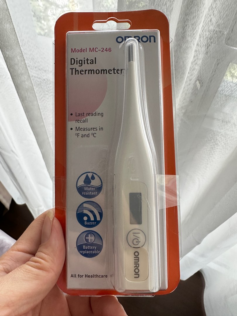 Omron Digital Thermometer, Model MC246, Health & Nutrition
