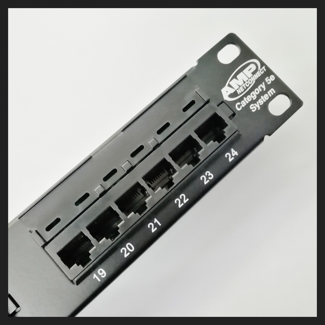 PATCH PANEL CAT5E 24 PORTS AMP COMMSCOPE, Computers & Tech, Parts
