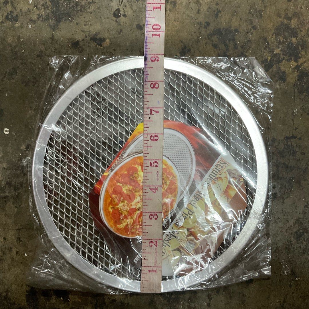 Pizza mesh (Category: Bakeware) located in Manila. Submitted by judeo. (Listing ID 1207676281, Image 2). Description: Gcash only!💖 All products are for example and size only! Products that will be shipped to the customers is brand new and in good condition. picture will be send to the customers before packing. Product description: - aluminum Sizes & prices 💖 9’ ₱120 💖12’ ₱150 💖14’ ₱170.