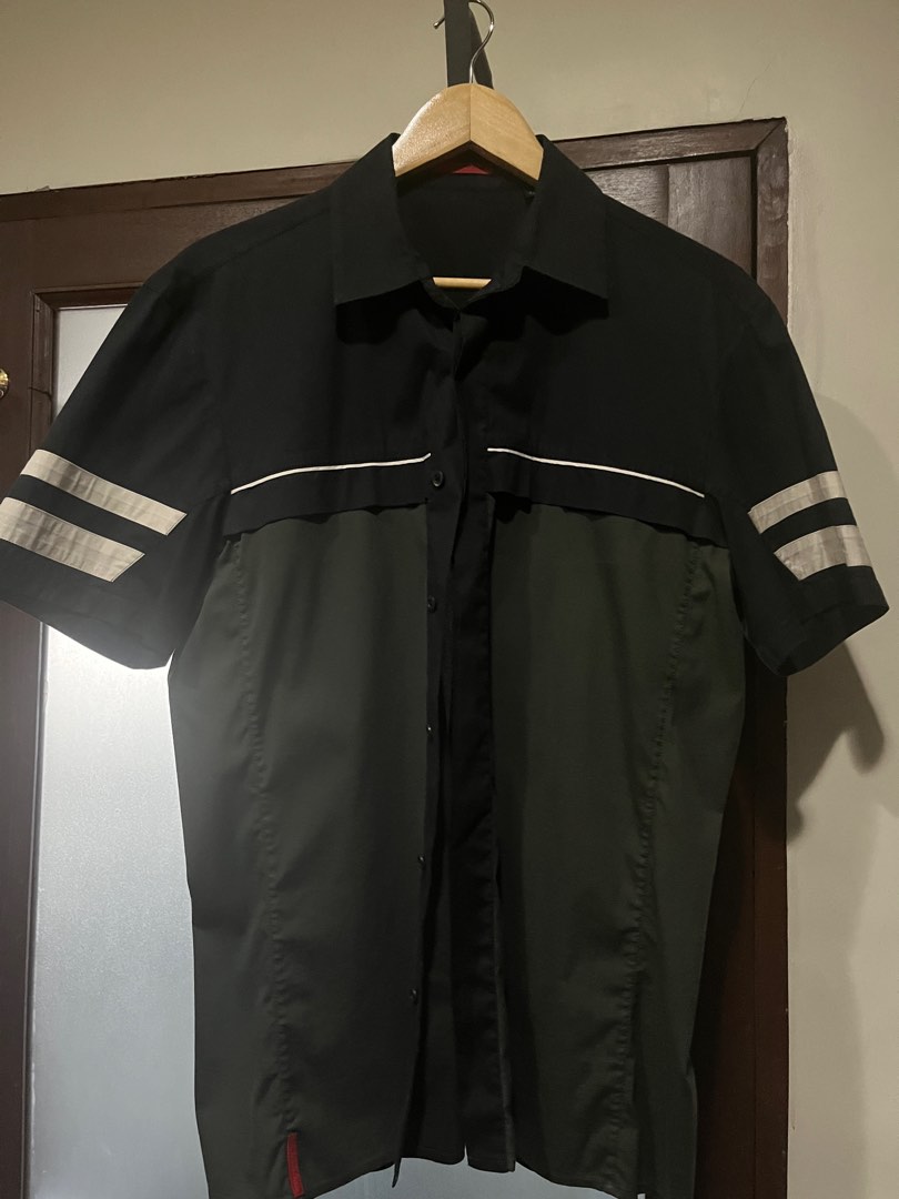 prada_polo_1672907542_fe866488.jpg