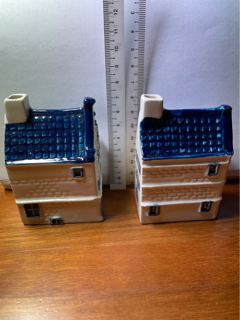 Rare collectibles Blue Delft houses from KLM, Hobbies & Toys