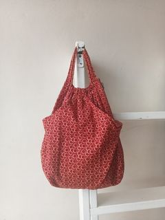 Japan Red sided  zipper hand bag