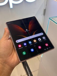 SAMSUNG Z FOLD 2 12/256 BROWN SCREEN NOT GOOD CONDITION  CONDITION BODY 9/10 RUJUK PADA GAMBAR