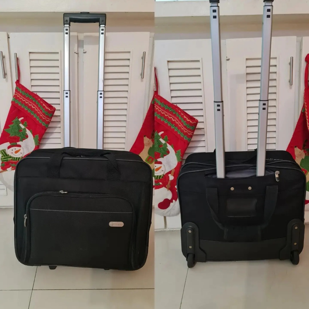 Targus Metro Rolling Laptop Case Bag for Business Commuter with