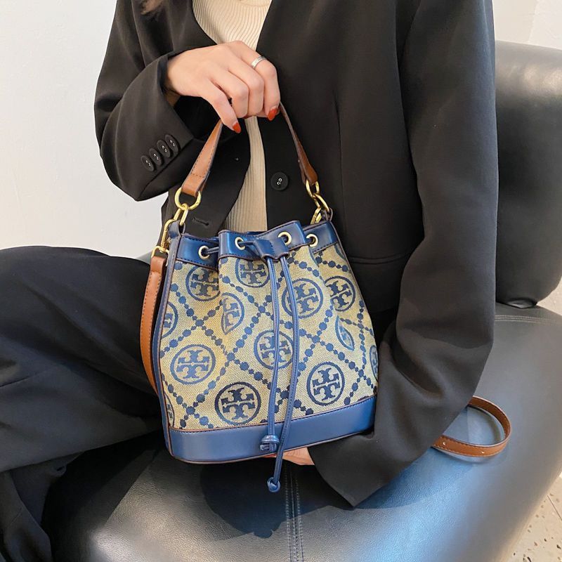 GOYARD NAVY BLUE SMALL TOTE BAG, Women's Fashion, Bags & Wallets, Tote Bags  on Carousell