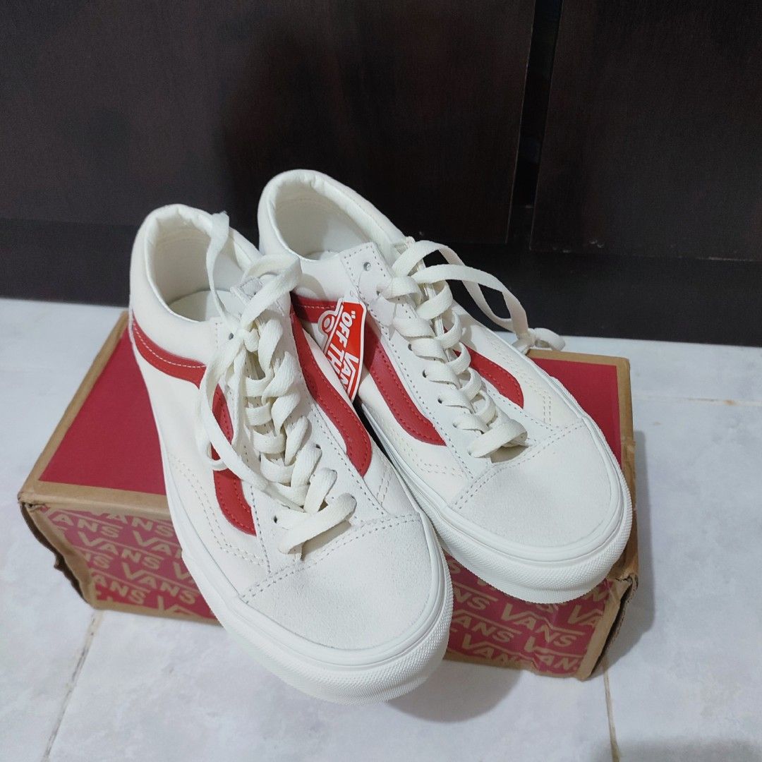 Buyr.com | Fashion Sneakers | Vans Authentic Leather Sneakers Red Men 4.5  Women