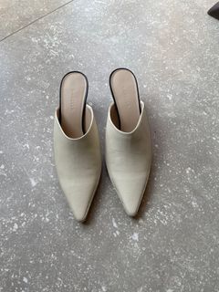 （分類：）位於 。 由 fra_sg 提交（商品編號 1207675230，圖片 1）。簡介： 。