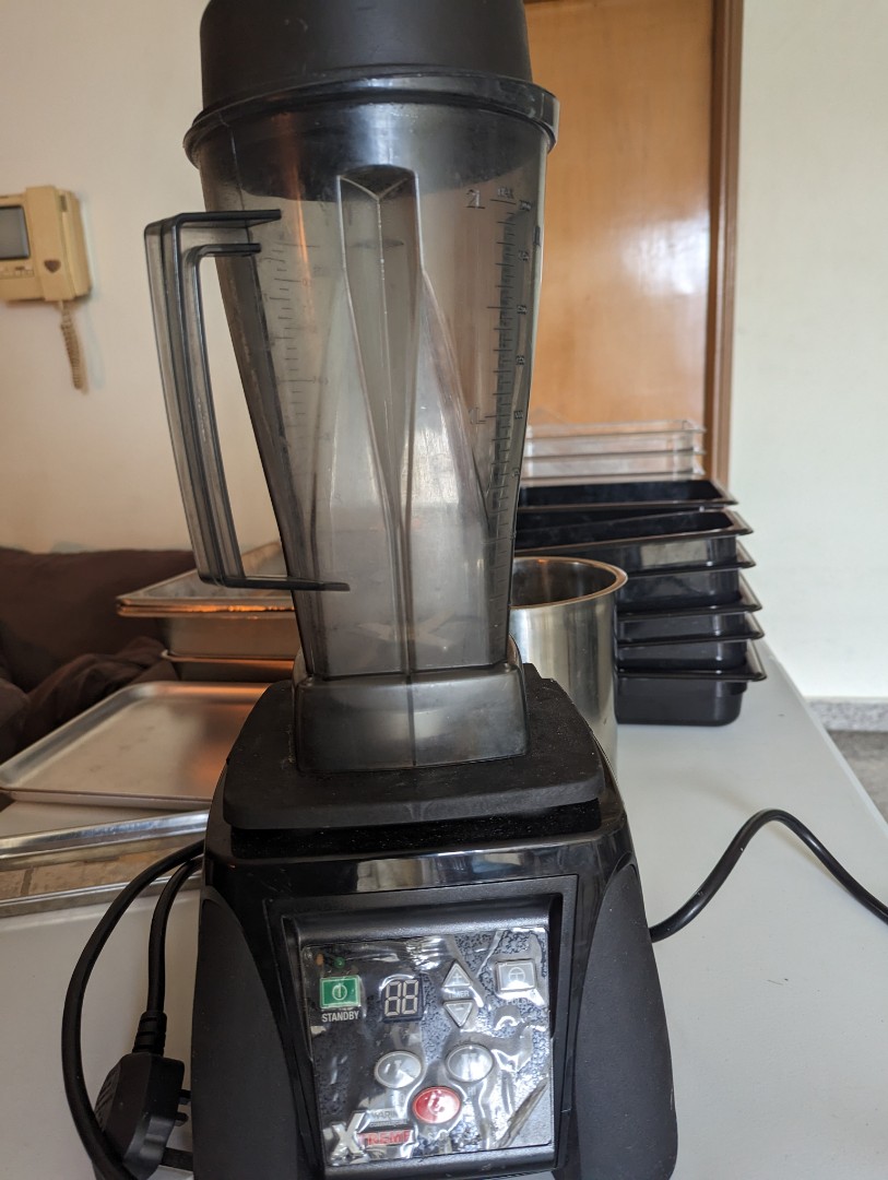 Waring Commercial TV & Home Appliances, Kitchen Juicers, Blenders Grinders on Carousell