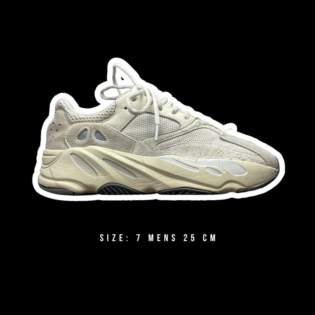 Yeezy Boost 700 Analog