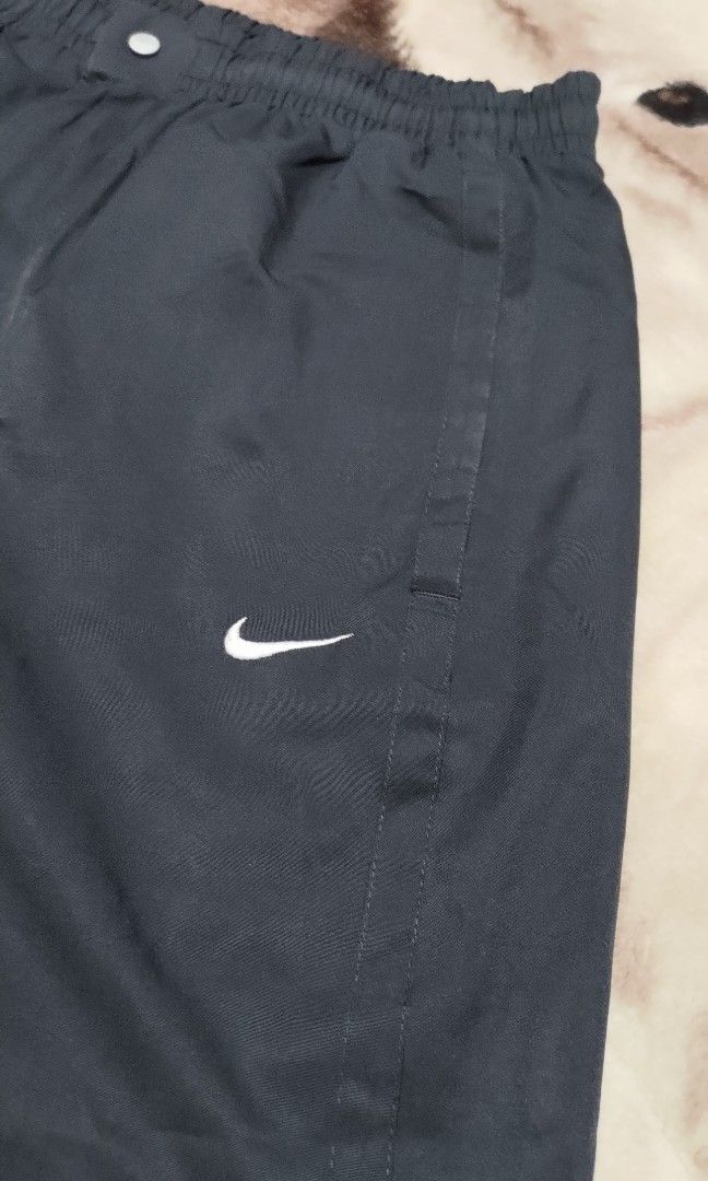 二手Nike 男款刺繡logo M 運動長褲200 170/76A, 褲子, 運動褲在旋轉拍賣