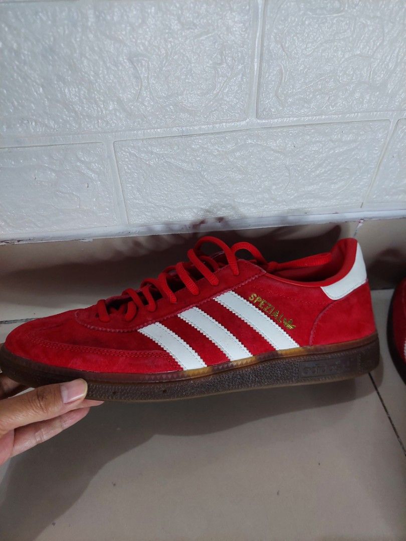 Sepatu adidas spezial online