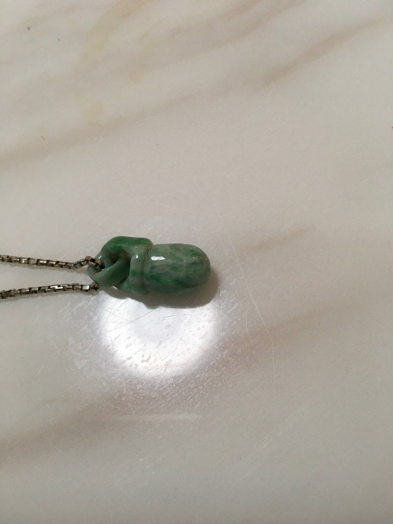 Alteration of broken jade, Women's Fashion, Jewelry & Organisers