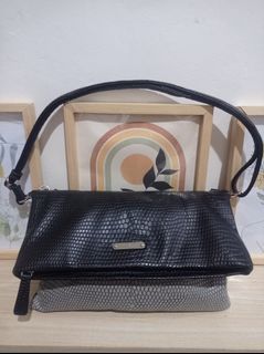 Anne klein clutch leather