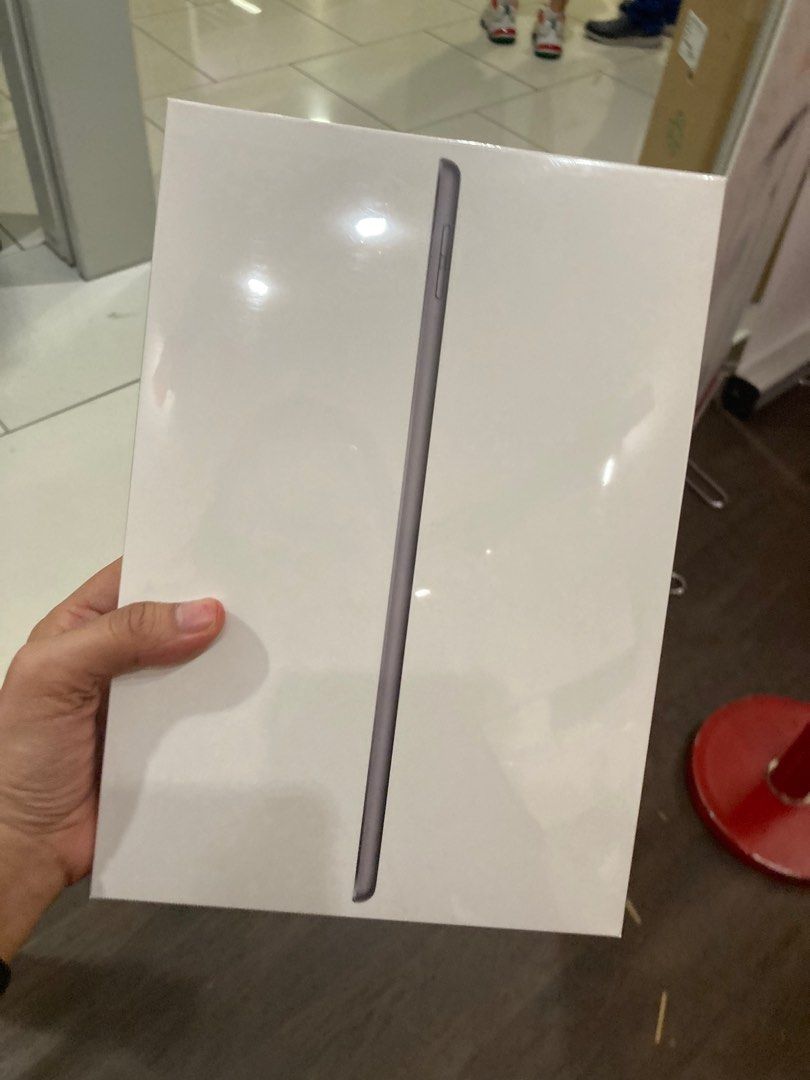 Apple iPad 10.2-inch Wi-Fi 64GB (Category: iPad) located in Taguig. Submitted by makeupjunkie22 (Listing ID 1207971387, Image 1). Description: Brand new .