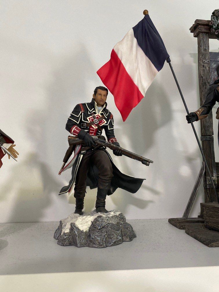 Assassins creed statue and figures, Hobbies & Toys, Memorabilia ...