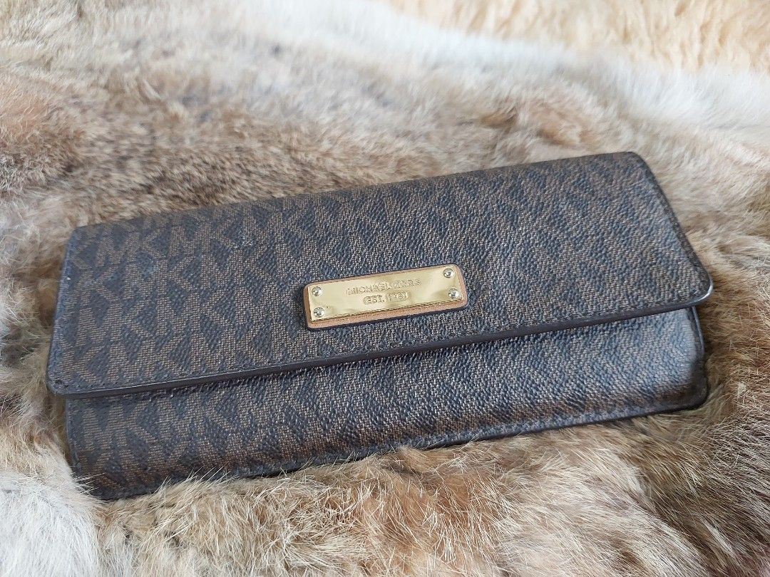 Authentic Michael Kors Wallet & Card Holder, Luxury, Bags & Wallets on  Carousell