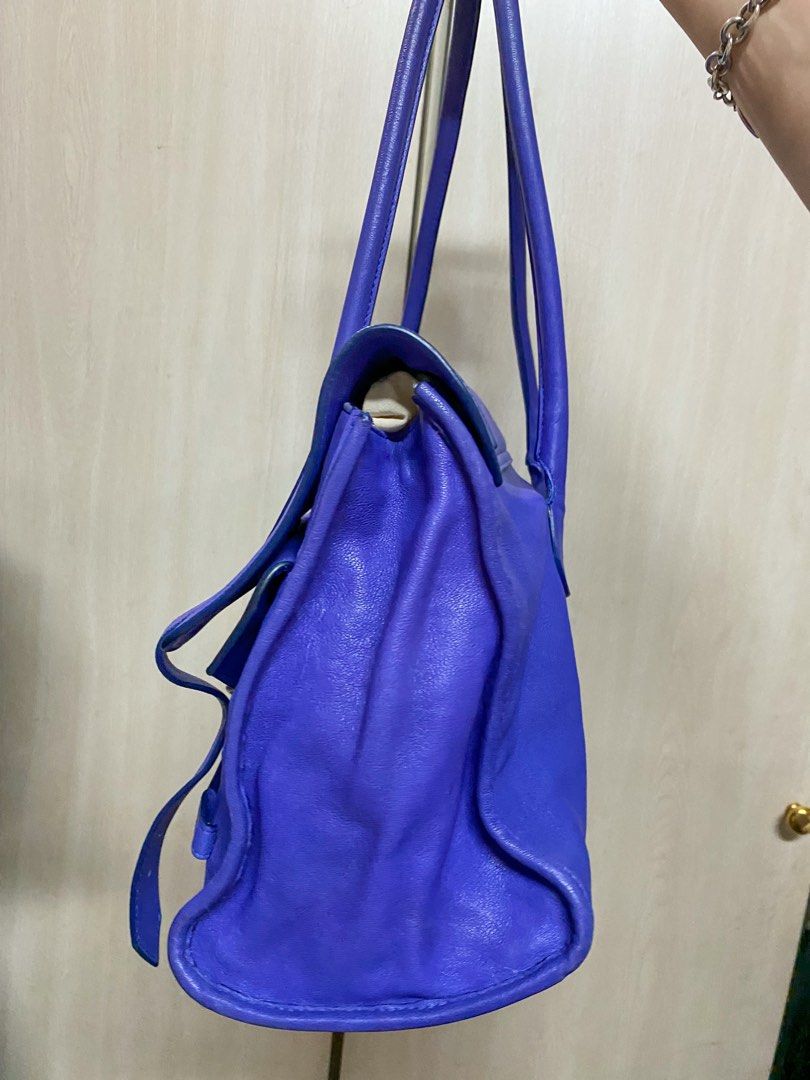 AUTHENTIC Proenza Schouler PS1 Satchel Leather Medium in Indigo (Category: Luxury Bags & Wallets) located in Quezon City. Submitted by closetofcoco (Listing ID 1207928021, Image 3). Description: GUARANTEED AUTHENTIC PM FOR INQUIRIES NO LOW BALLING.