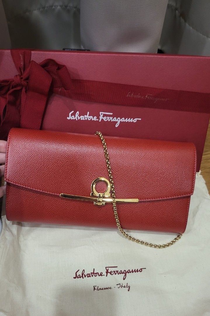 Ferragamo gancini clutch deals