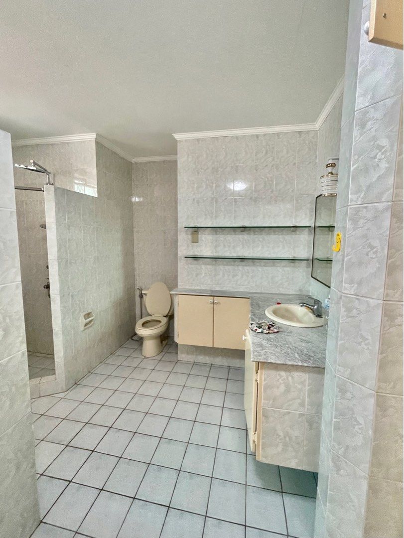 Ayala Alabang Village House FOR RENT / FOR LEASE with Balcony, Property