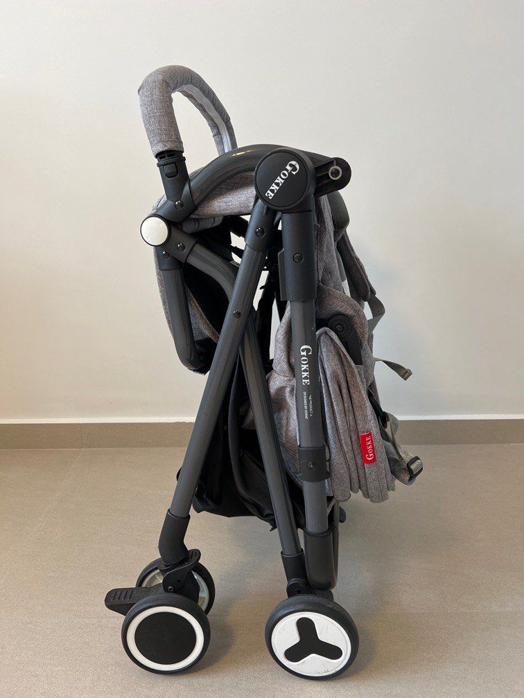 Front and back facing stroller clearance