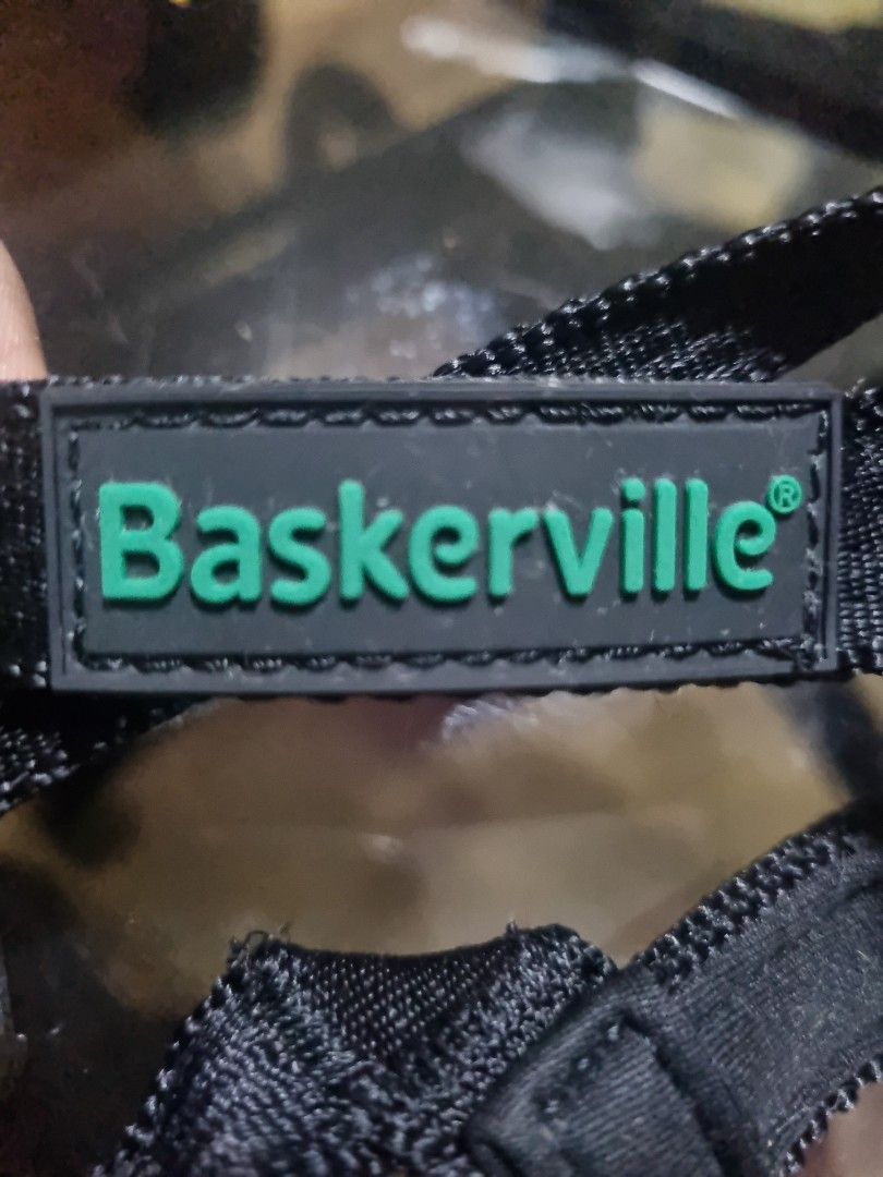 Baskerville Ultra Muzzle (Size 4), Pet Supplies, Homes & Other Pet