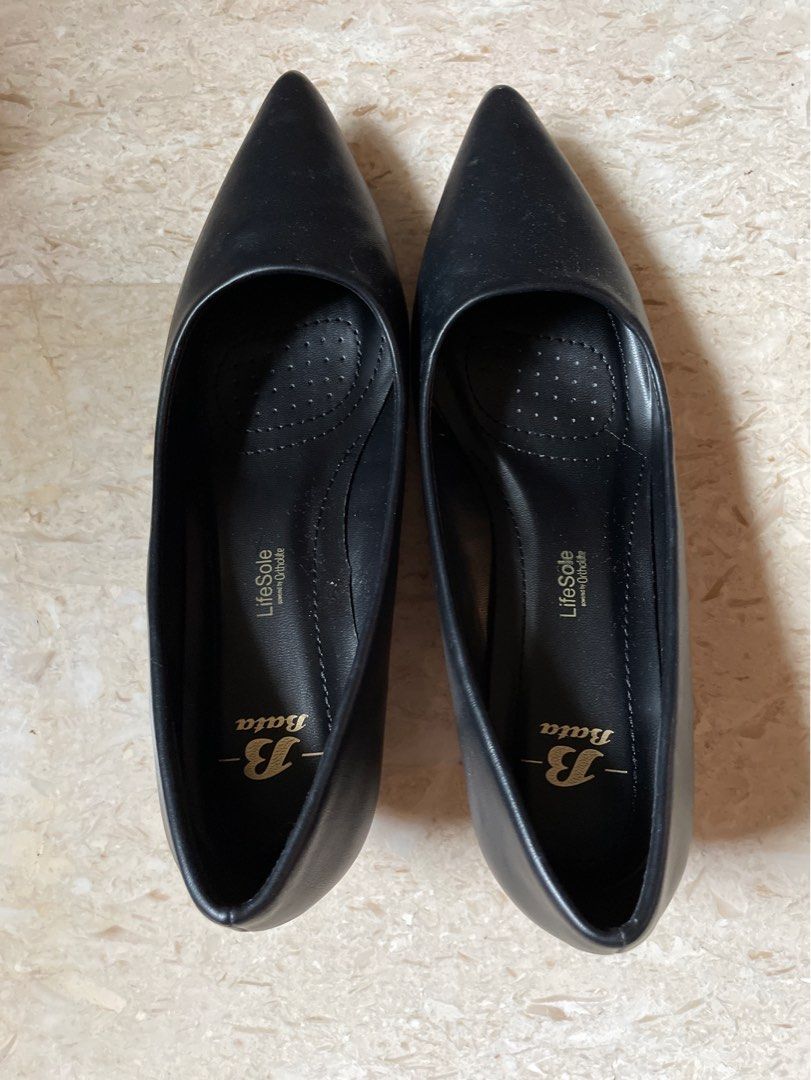 bata black basic court shoes pointed heels, Women's Fashion, Footwear, Heels on Carousell