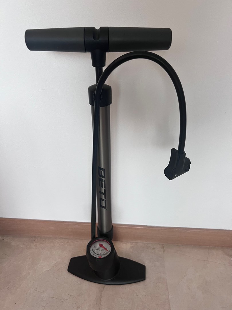Bike pump Beto, Sports Equipment, Bicycles & Parts, Parts & Accessories