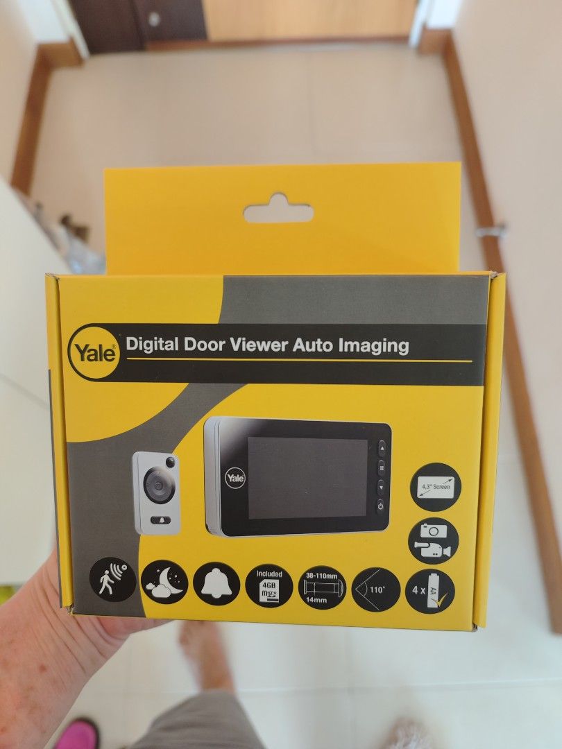BNIB Yale Motion Digital Door Viewer DDV3, Furniture & Home Living